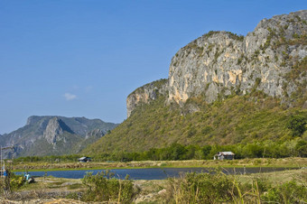 考县山 姆ROI哎呀