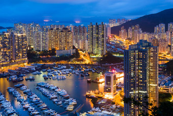 台风避难所在香港香港晚上