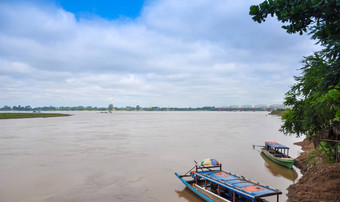 船伊洛瓦底江河实皆地区缅甸