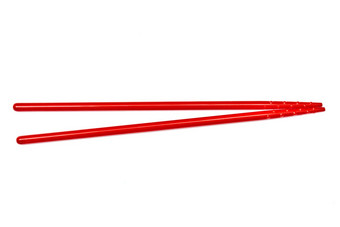 红色的筷子孤立的白色