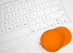 橙色帽键盘