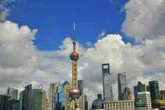 上海中国8月城市景观天际线