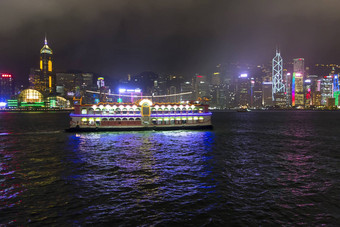 雨在香港香港河