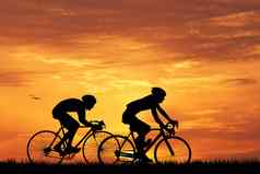 骑自行车的人日落