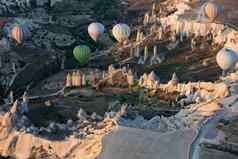 卡帕多西亚火鸡最大的旅游吸引力卡帕多西亚飞行气球日出