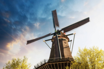 荷兰美丽的视图风车色彩鲜艳的天空