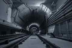 地下隧道地铁