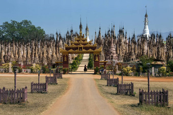 我的脚寺庙复杂的山状态缅甸