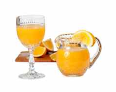 玻璃壶填满橙色汁