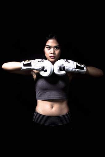 亚洲女拳击手