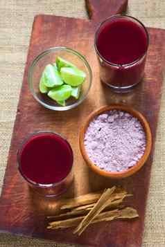 玻利维亚紫色的玉米饮料被称为应用程序接口