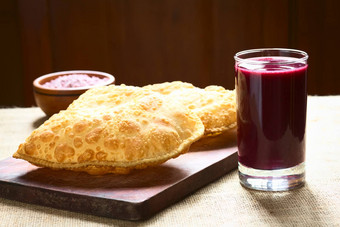 柔和的玻利维亚零食应用程序接口紫色的玉米饮料