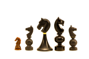 黑色的马<strong>国际象棋</strong>块孤立的白色背景