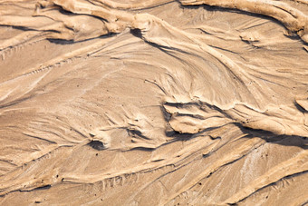 沙子表面救援形成水电流