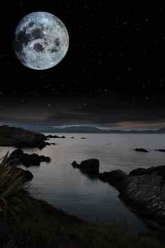 宁静的晚上时间沿海爱尔兰视图