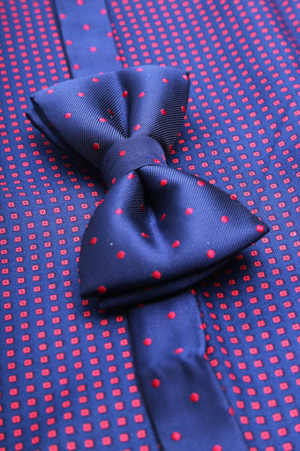 弓领带