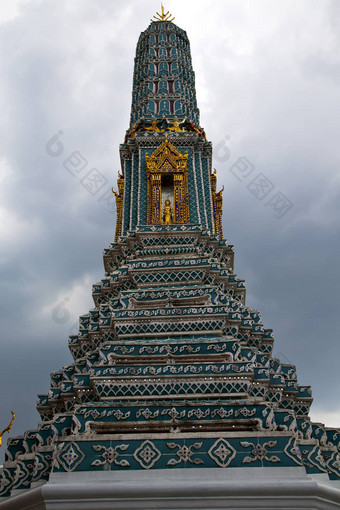 泰国曼谷雨寺庙摘要交叉