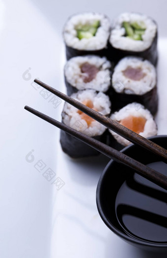 寿司东方厨房色彩斑斓的主题