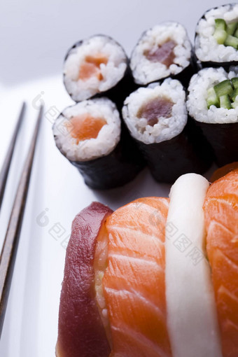 <strong>日本</strong>混合寿司东方厨房色彩斑斓的主题