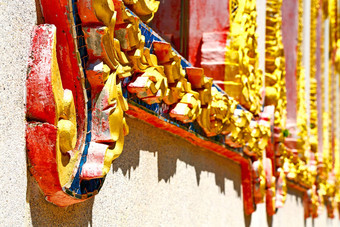 窗口黄金寺庙泰国切口寺庙