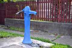 蓝色的站水泵