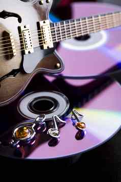 吉他明亮的色彩斑斓的生动的主题