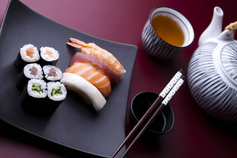 集寿司东方厨房色彩斑斓的主题
