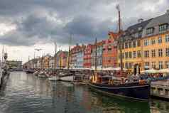 船船只平静hurbour新端口哥本哈根丹麦新端口