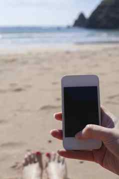 智能手机海滩