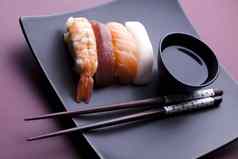 卷寿司东方厨房色彩斑斓的主题