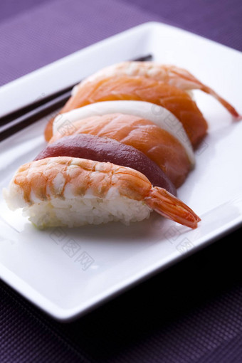 集合寿司东方厨房色彩斑斓的主题