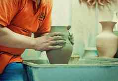 人工作生产陶瓷花瓶波特的