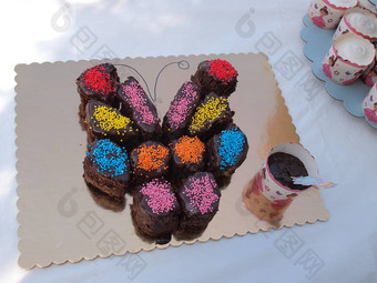 生日蛋糕形状的蝴蝶