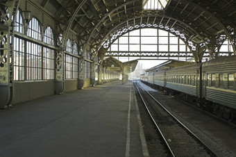 铁路站平台