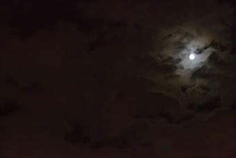 月亮云