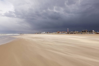 风暴Scheveningen)海滩<strong>荷</strong>兰