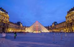 巴黎法国旅游访问罗浮宫博物馆巴黎
