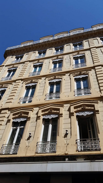 窗口传统的建筑城市里昂