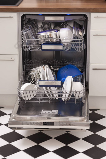 洗碗机负载厨房清洁菜