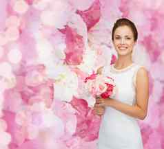微笑女人白色衣服花束玫瑰