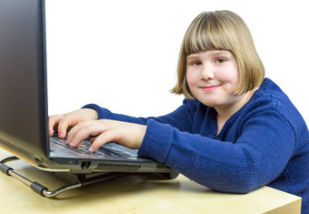 年轻的荷兰女孩工作移动PC电脑