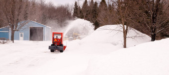 吹雪<strong>机</strong>作品新鲜的雪威斯康辛州冬天