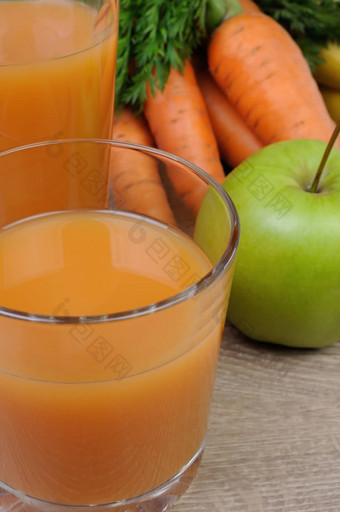 <strong>apple</strong>-carrot汁