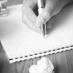 手写作笔笔记本黑色的白色颜色语气圈