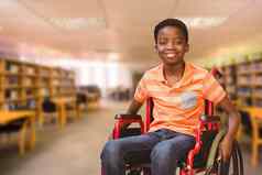 复合图像肖像男孩坐着轮椅图书馆