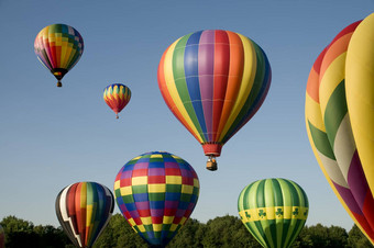 热空气气球提升启动不断膨胀的节日