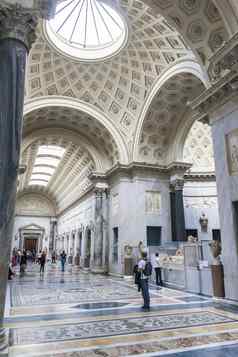 梵蒂冈7月游客梵蒂冈博物馆罗马意大利包括经典雕塑重要的杰作文艺复兴时期的艺术世界