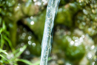 背景鹅卵石荡漾水