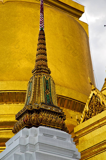 泰国曼谷雨宫殿亚洲天空颜色