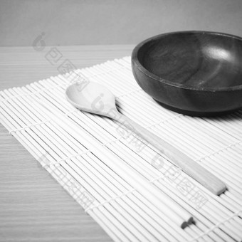 木<strong>勺子</strong>碗<strong>筷子</strong>黑色的白色颜色语气风格